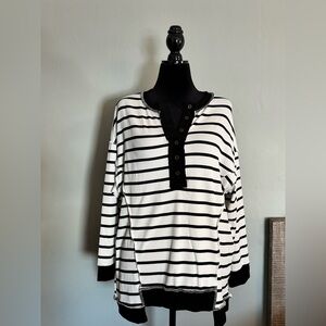 Polagram - NWT Black and White Long Sleeve Striped Women's Top - M/L